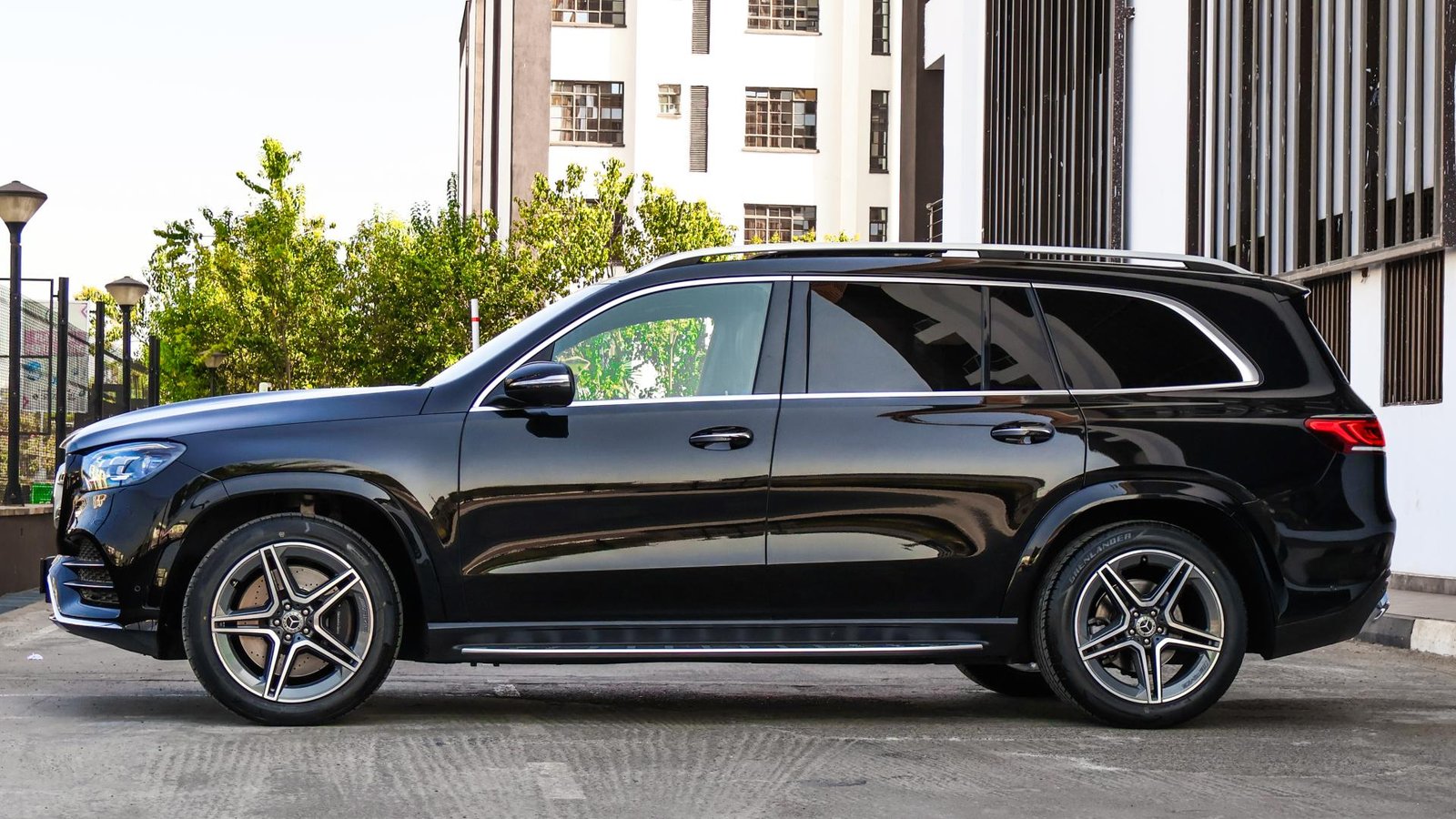 GLS400D 4MATIC (Obsidian Black)
