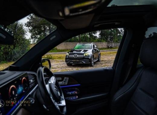 Model Highlights: Discover the Iconic Excellence of Mercedes-Benz